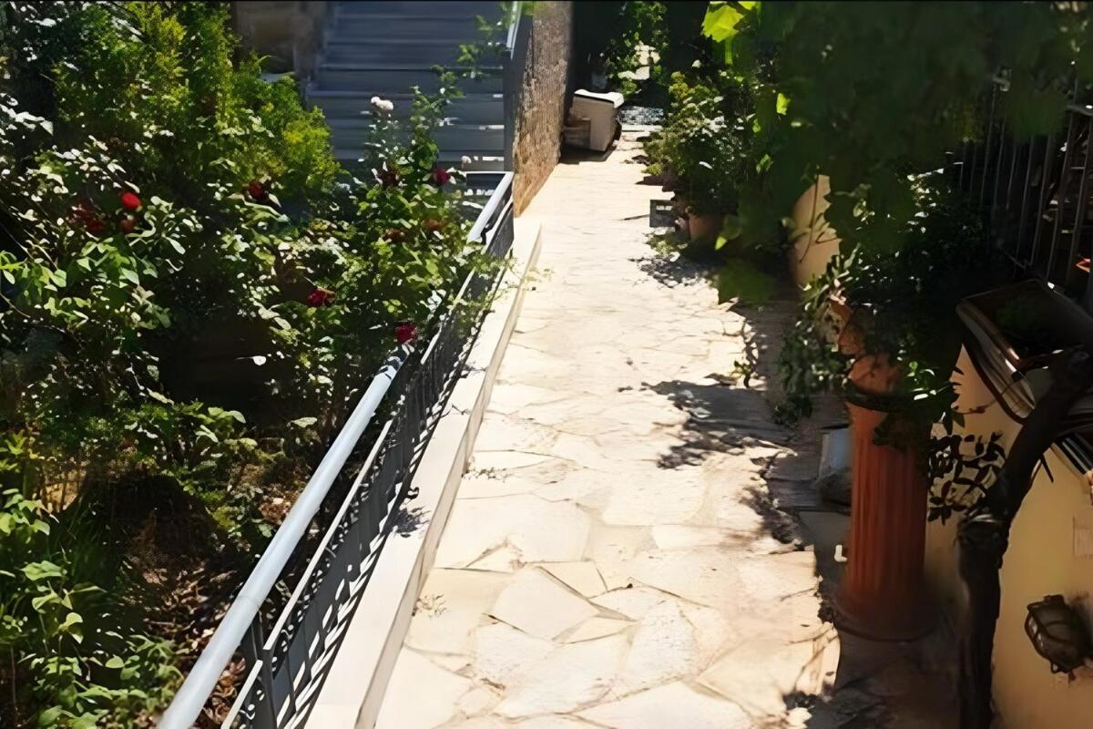 شقة Σύγχρονο Vintage Στο Μαρούσι أثينا المظهر الخارجي الصورة
